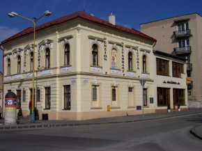 Отель Victoria - Penzion & Restaurant, Зволен